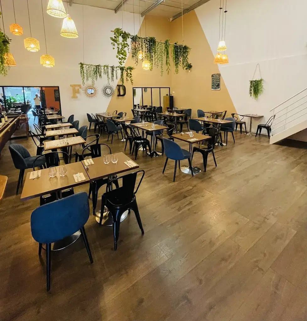 Babines_Launaguet_slider_image_3