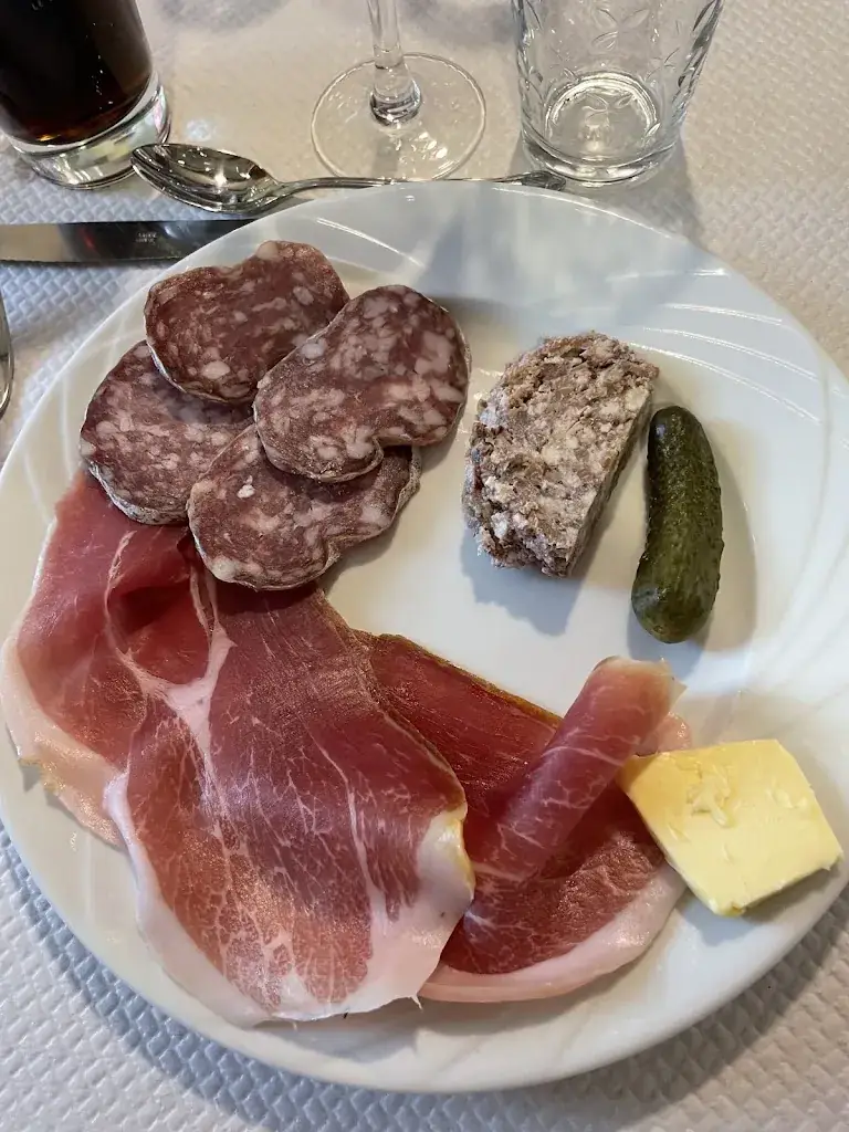 Auberge de La Cabane_Saint-Alyre-ès-Montagne_slider_image_2