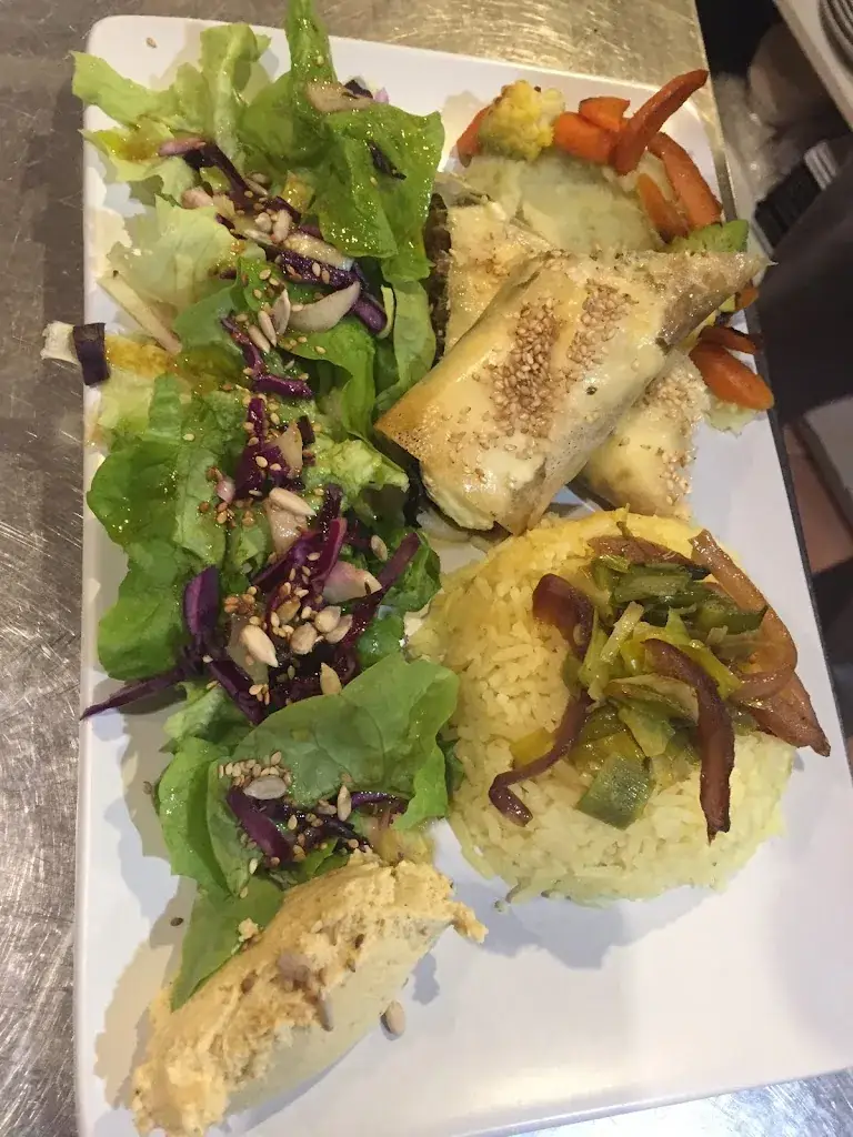 Café Plùm_Lautrec_slider_image_3