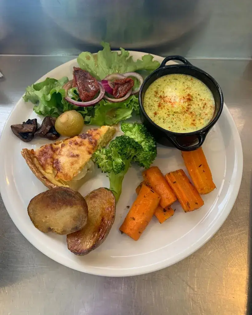 L'Embuscade, restaurant d'inclusion géré par l'association Torchons & Serviettes_Lautrec_slider_image_3