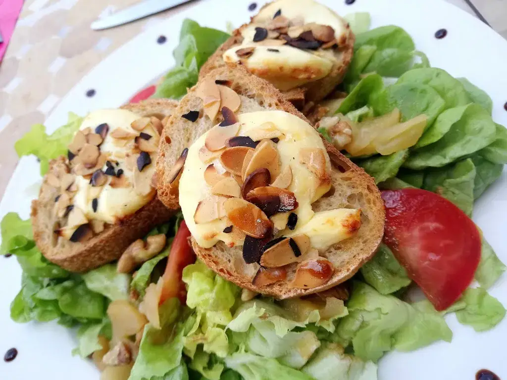 AUX SARRAZINES DU FAUBOURG_Lauzerte_slider_image_2