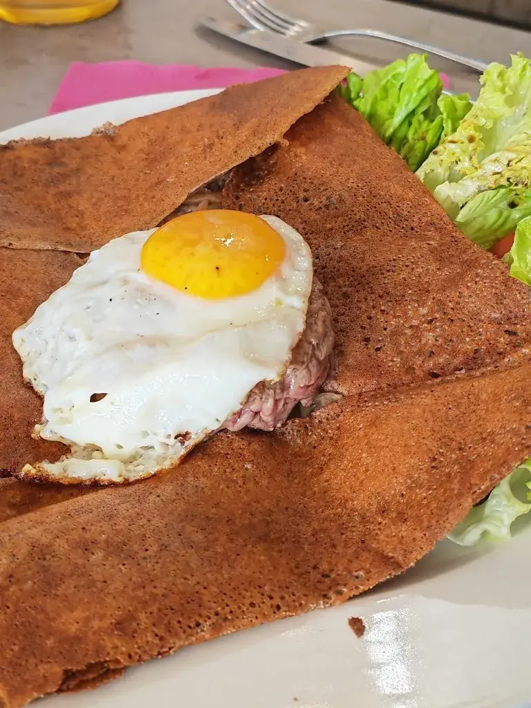 AUX SARRAZINES DU FAUBOURG_Lauzerte_slider_image_3