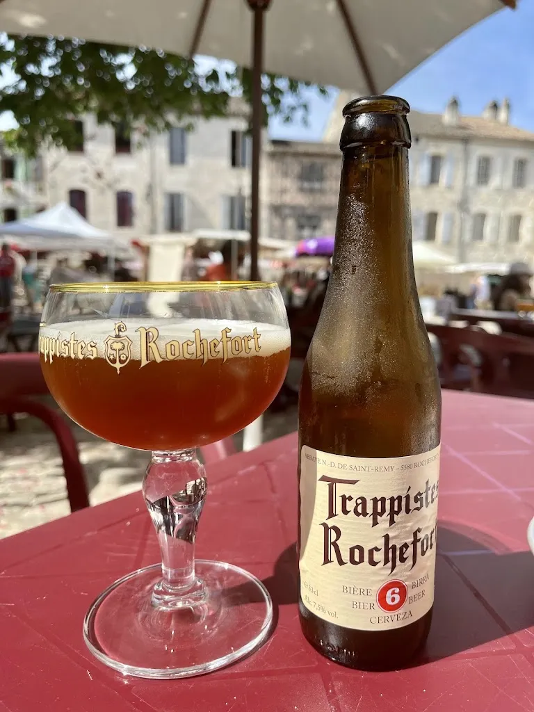 Cafe du commerce_Lauzerte_slider_image_3