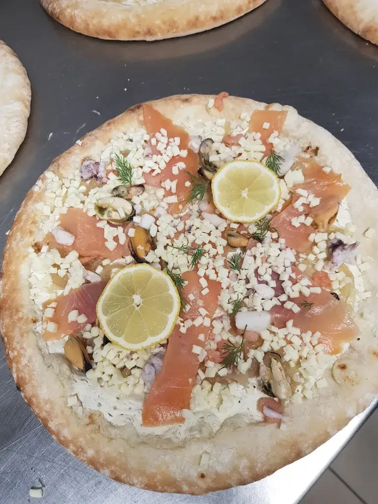 Menu_MAYOLITA'S PIZZAS_Lavit_image_6