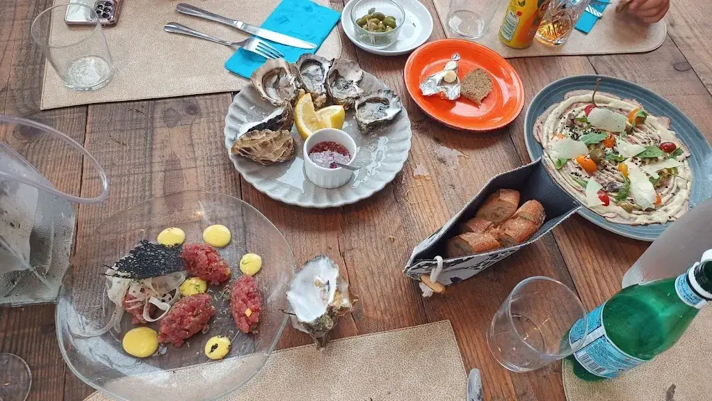 Herman Droogenbroodt_La Perla Plage_Barcarès_review