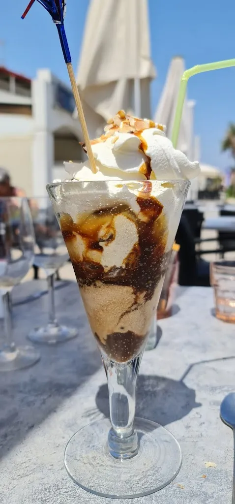 paul yates_La Langouste qui Chante_Barcarès_review