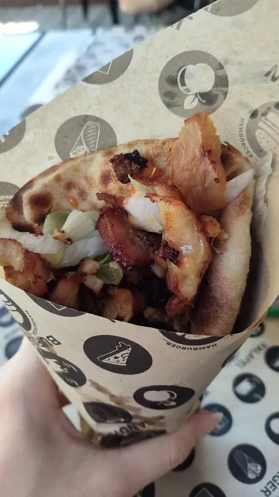 Elena Kh_Le Royal Cheese Naan_Barcarès_review