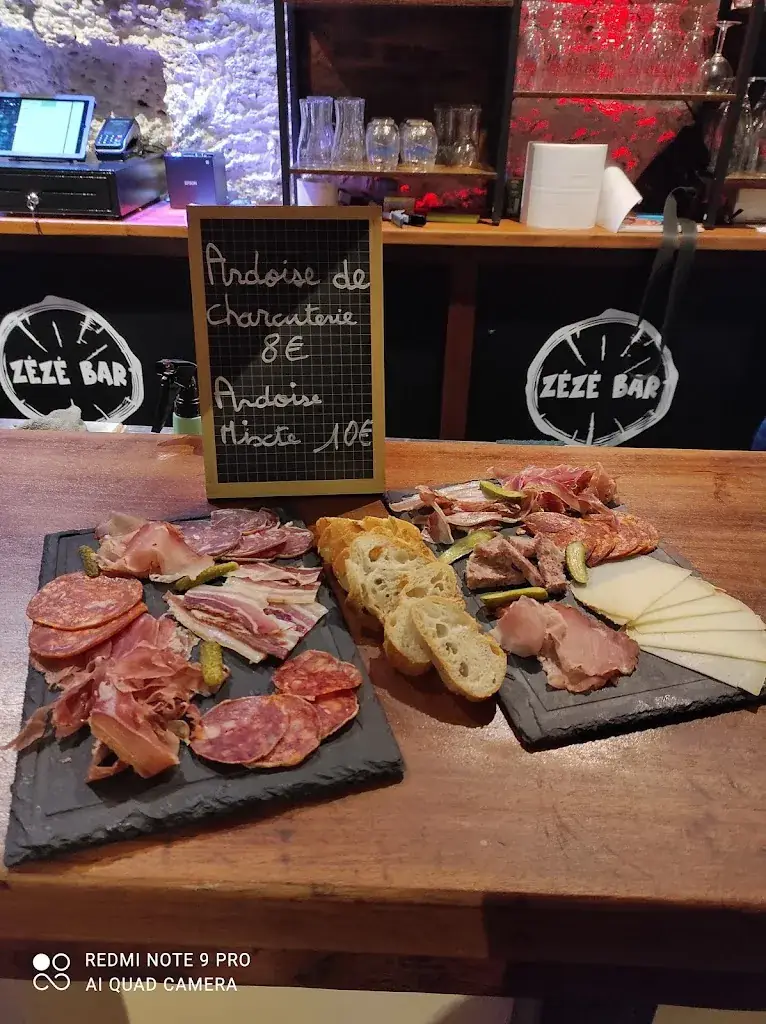 Menu_Zézé Bar_Houga_image_1