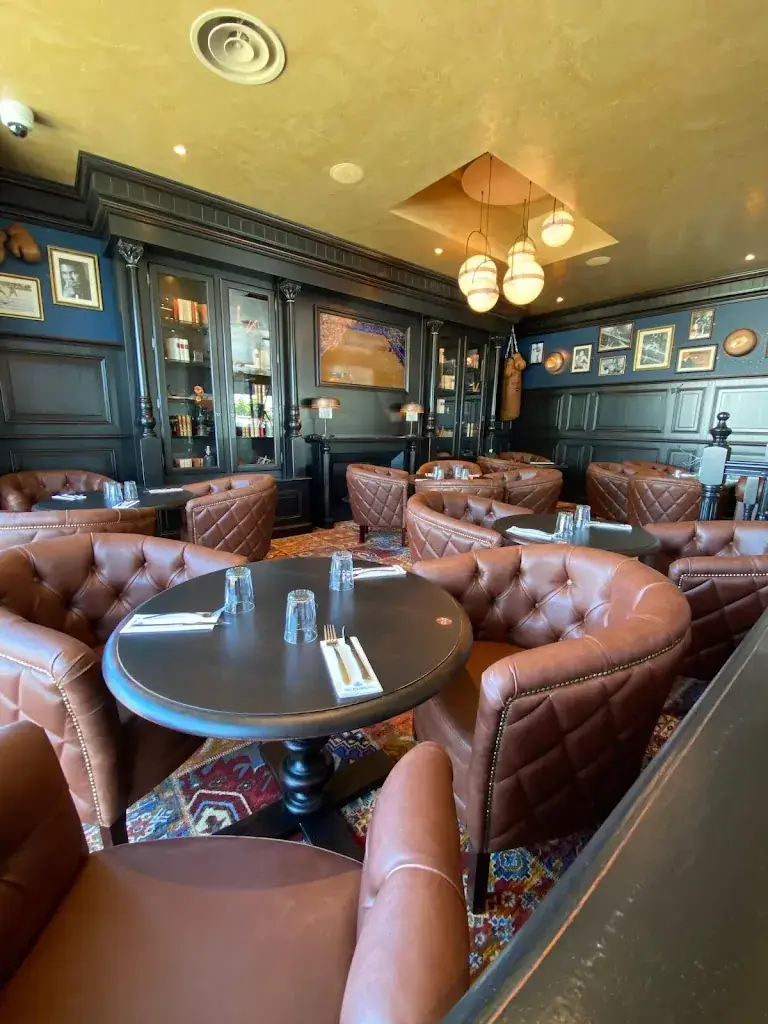 Au Bureau - Pub et Brasserie Restaurant in Roanne