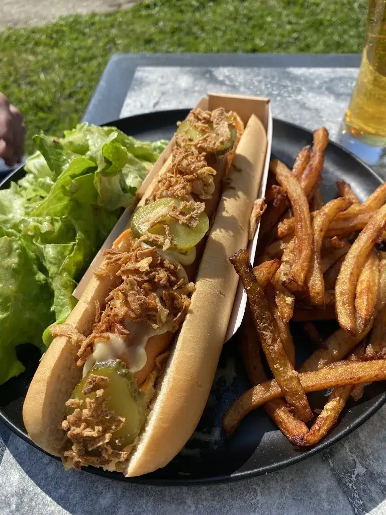 Ellie Gomperts_En avant Guinguette - Poujol-sur-Orb_Poujol-sur-Orb_review