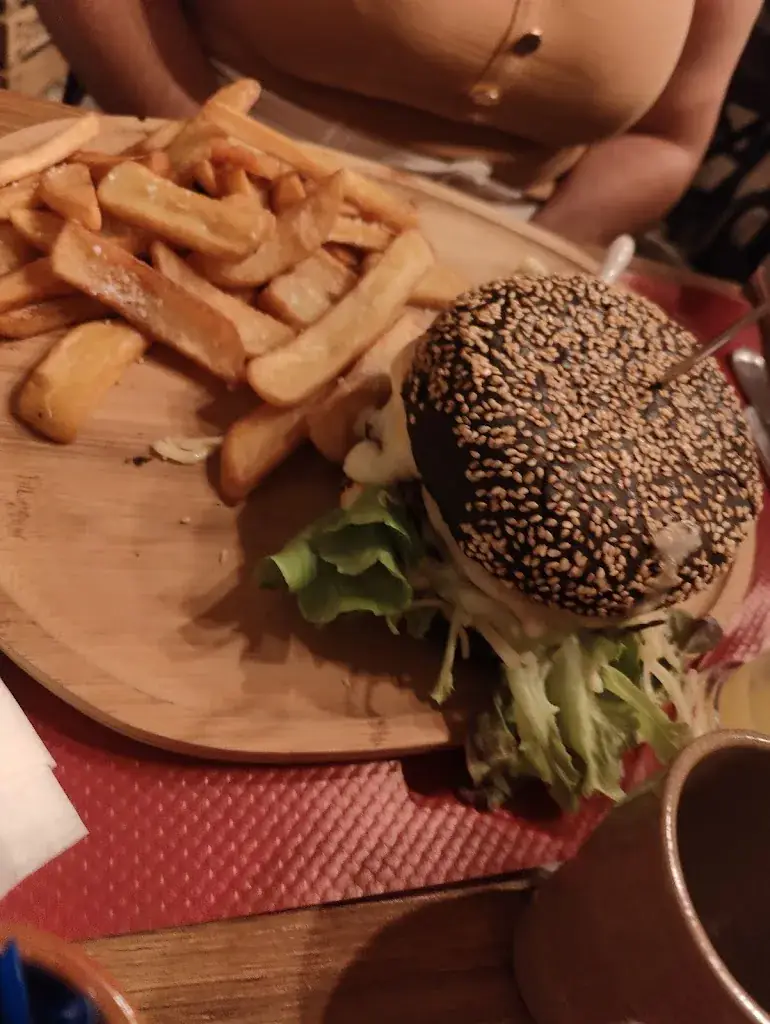 Roxane François_AU P'TIT CHALET_Soler_review