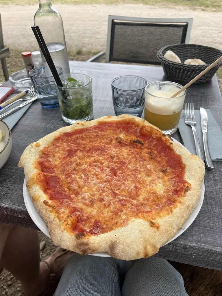 Laure BERNOS_La Casa du Lac_Soler_review