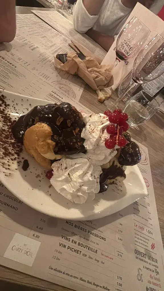 Maeva Valentin_La Fine Brochette_Albi_recensione