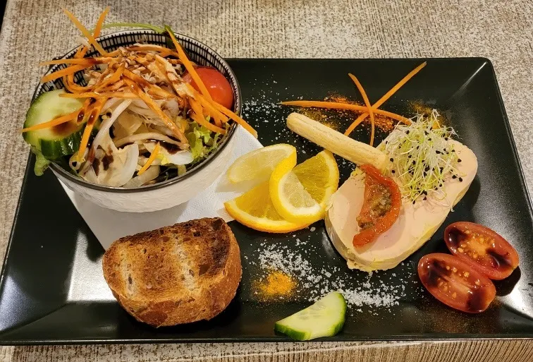 Qu Es Aquo_Vigan_slider_image_1