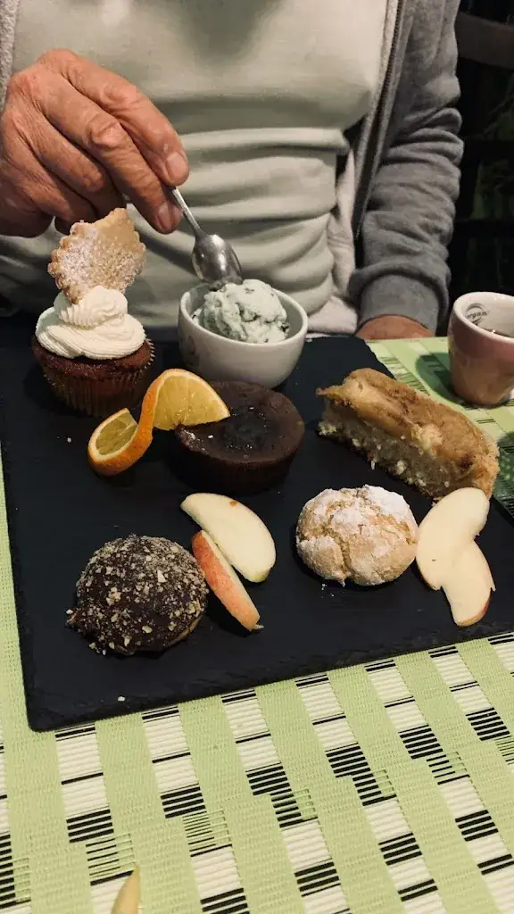 Christian “Catherine” CORNUS_L'Univers_Vigan_review