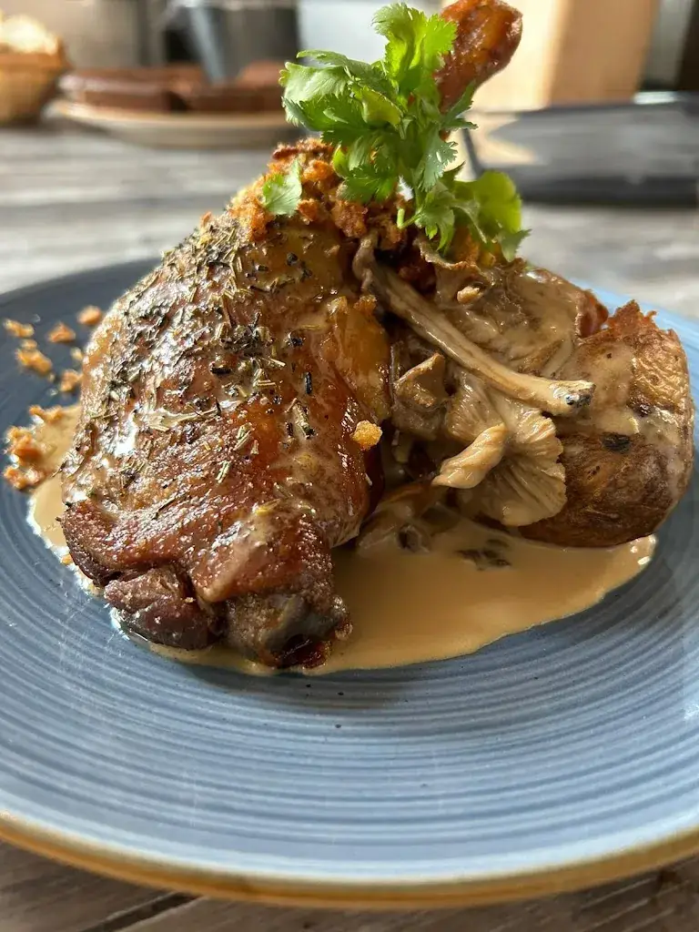 L'avenir Restaurant Brasserie_Vigan_slider_image_2