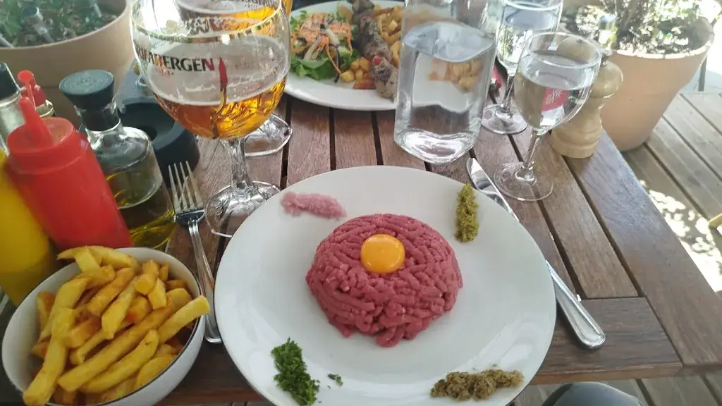 timo-t malier_Le Continental_Vigan_recensione