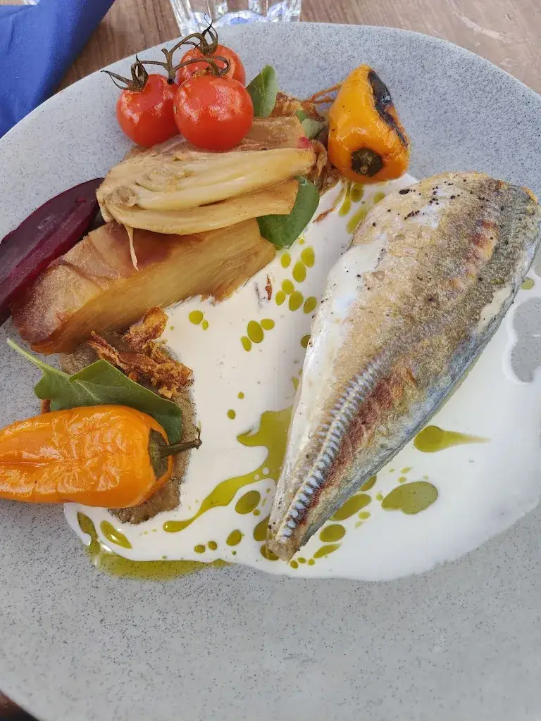 Dany Humbert_Oh Frère De La Côte!_Grau-du-Roi_review