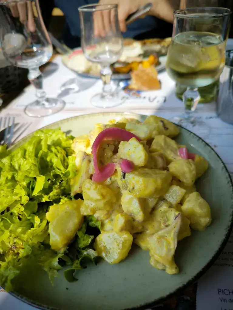 Marie José CURAN_L'Ancre_Grau-du-Roi_review