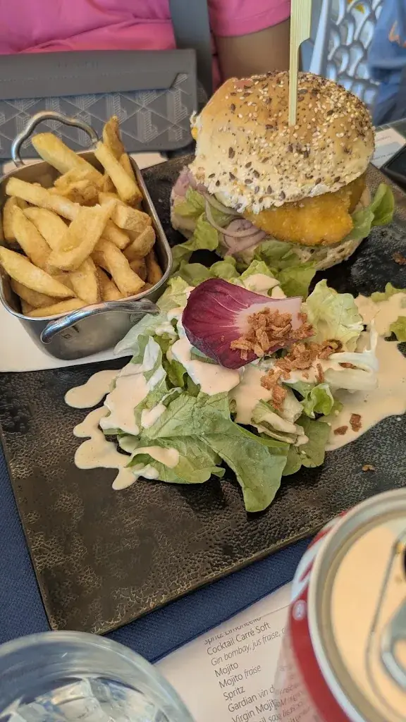 S . Candella (Malcly)_Le carré soft_Grau-du-Roi_recensione