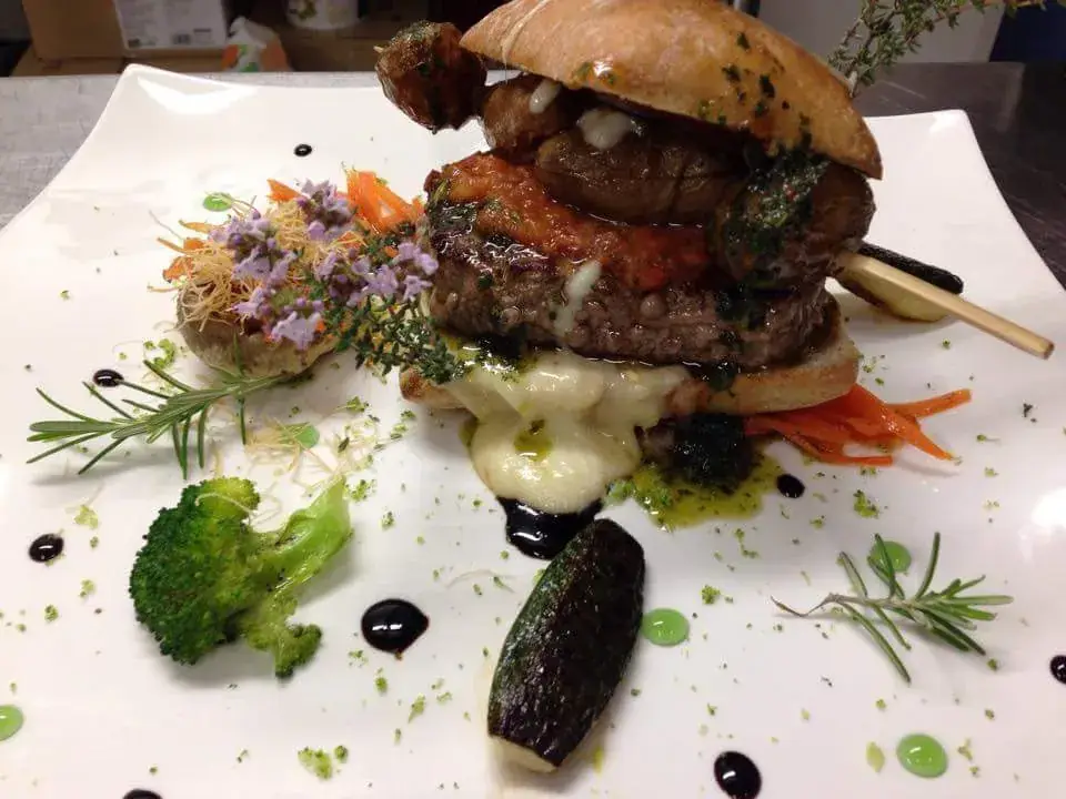 Au Petit Bonheur_Grau-du-Roi_slider_image_3