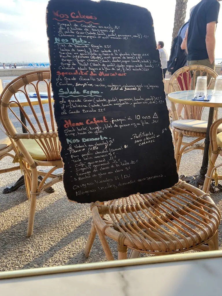 Menü_Marin'air_Grau-du-Roi_Bild_1