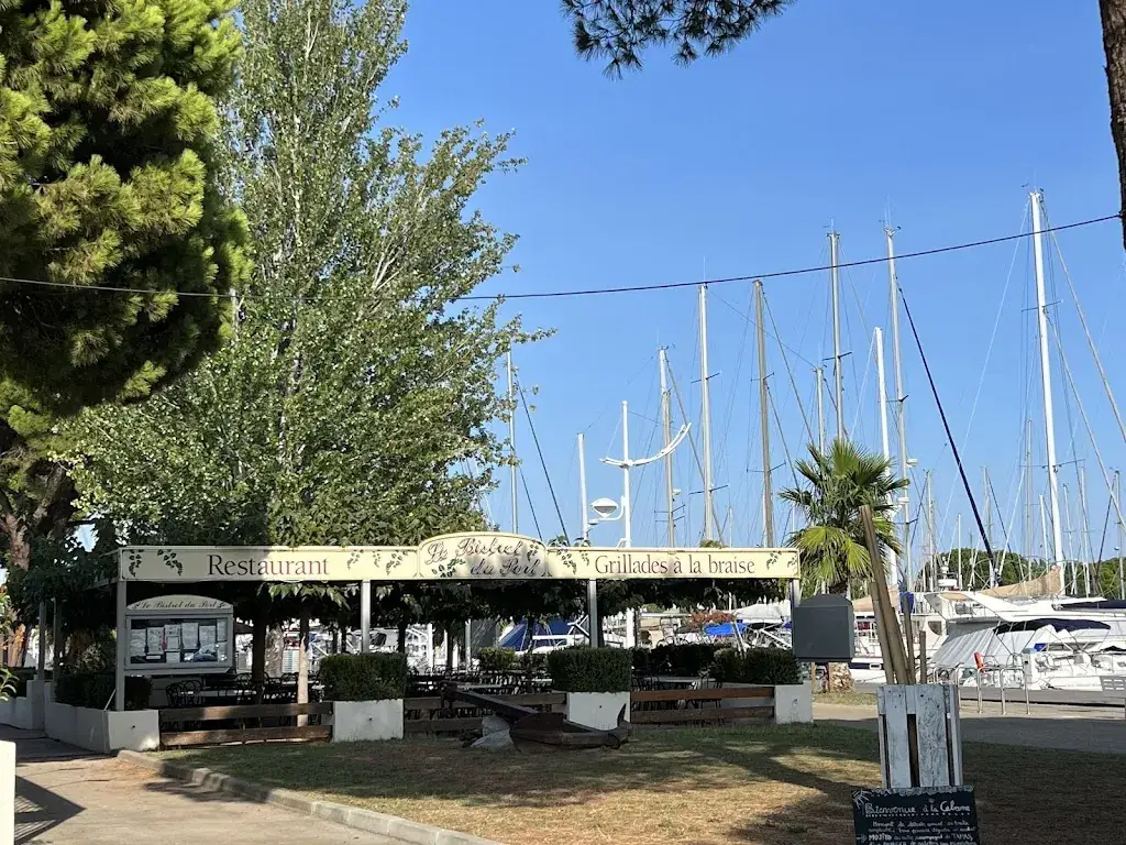 Nick Attah_Le Bistrot Du Port SARL_Grau-du-Roi_review