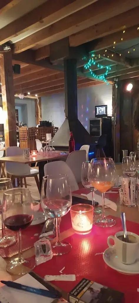 Cassiopée ZAFF._AU CHANTEUR RESTAURANT festif animation Karaoké Dansante._Marsat_review