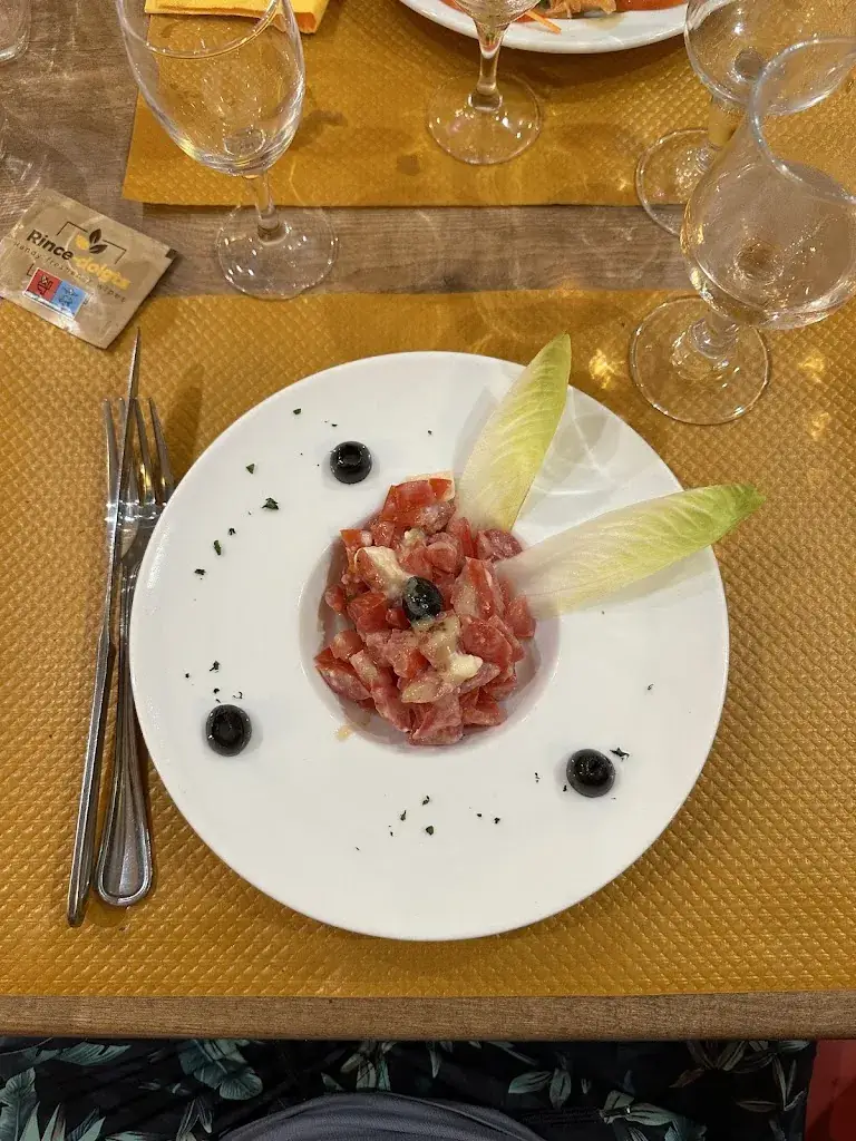 Milos Vasiljevic_Le point cardinal_Grau-du-Roi_review