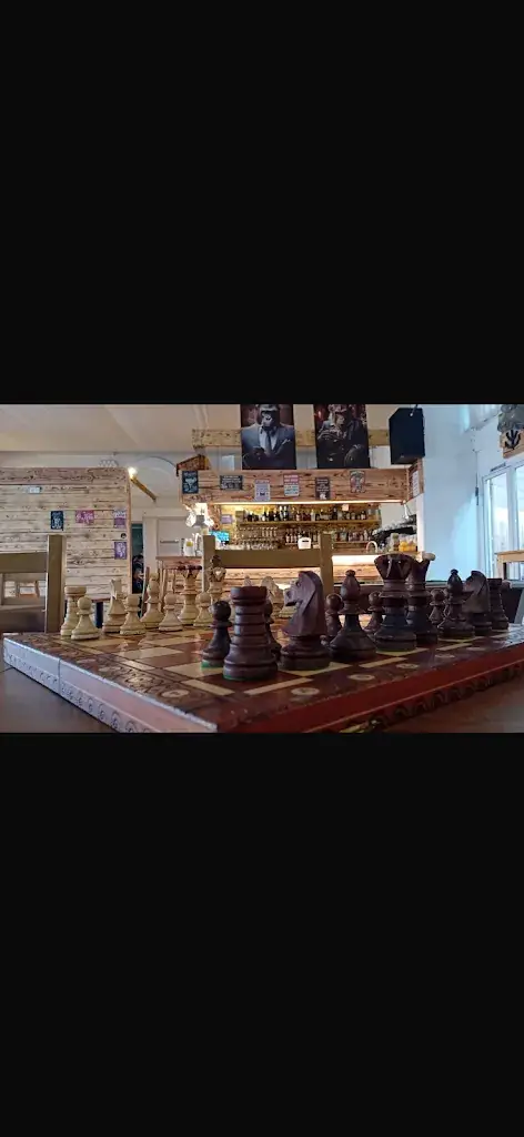 Broche't and beer_Grau-du-Roi_slider_image_2