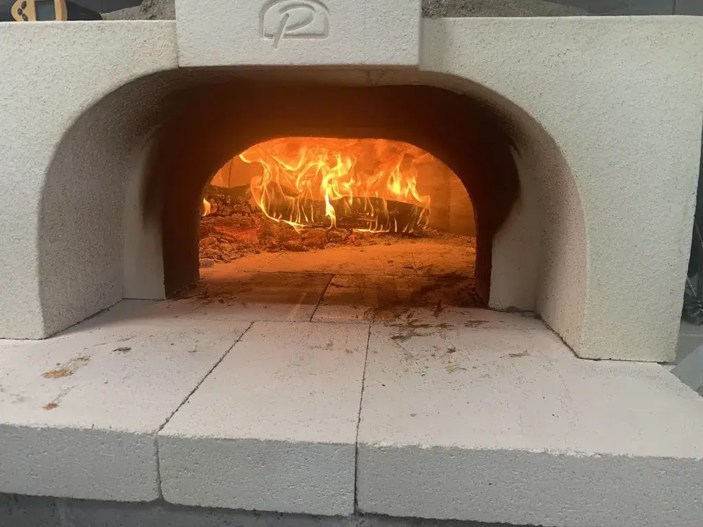 Filipone Pizza Les Matelles_Matelles_slider_image_3