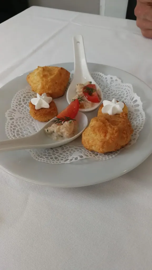 Virginie Charbon_Restaurant Le Clos Fleuri - Maison d'hôtes Vigier_Maringues_review