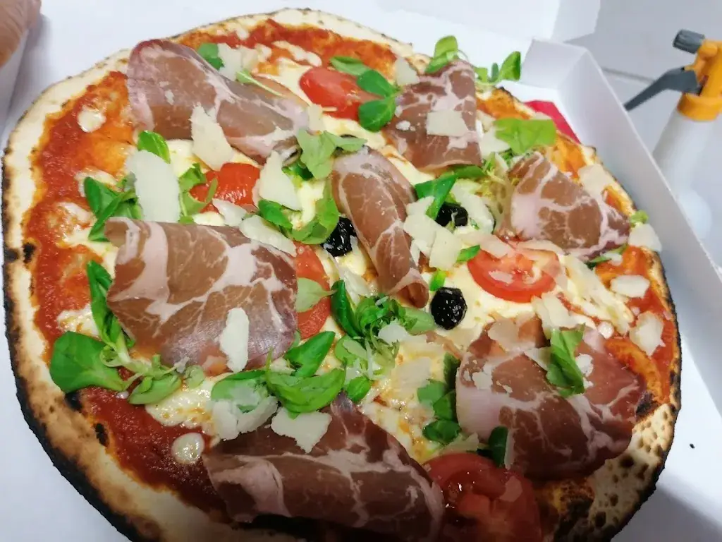 Menu_PIZZANA livraison,emporter pizza,burgers..._Lézan_image_4