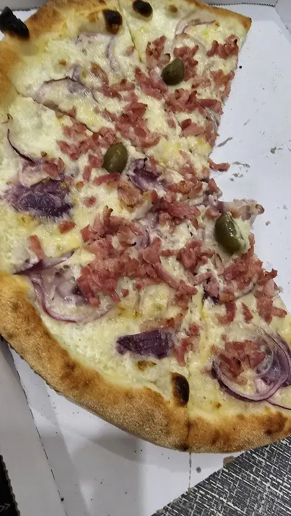 Pizza Vera_Lévignac_slider_image_3