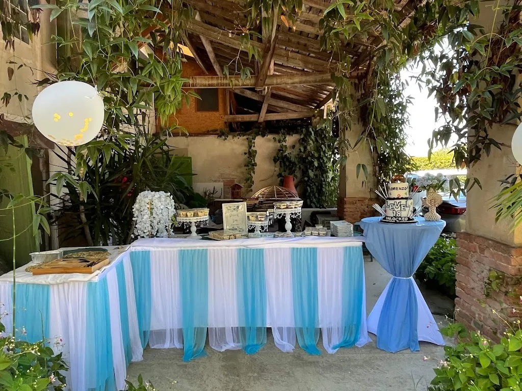 Mayela's Kitchen_Lherm_slider_image_1