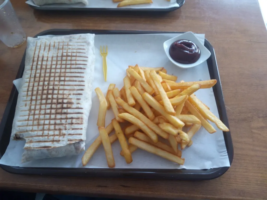 Menu_Nadhir food_Maringues_image_5