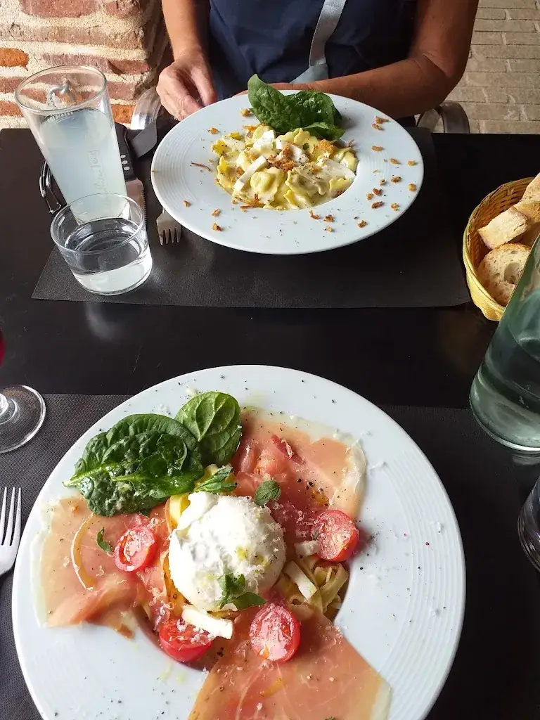 Rod B_La Cantina chez Etche_Lisle-sur-Tarn_recensione