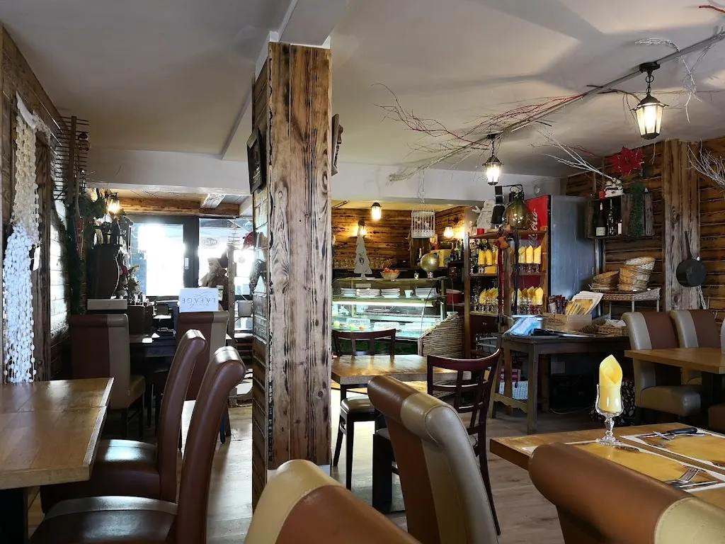 La Fermette - Les Angles restaurant in Angles