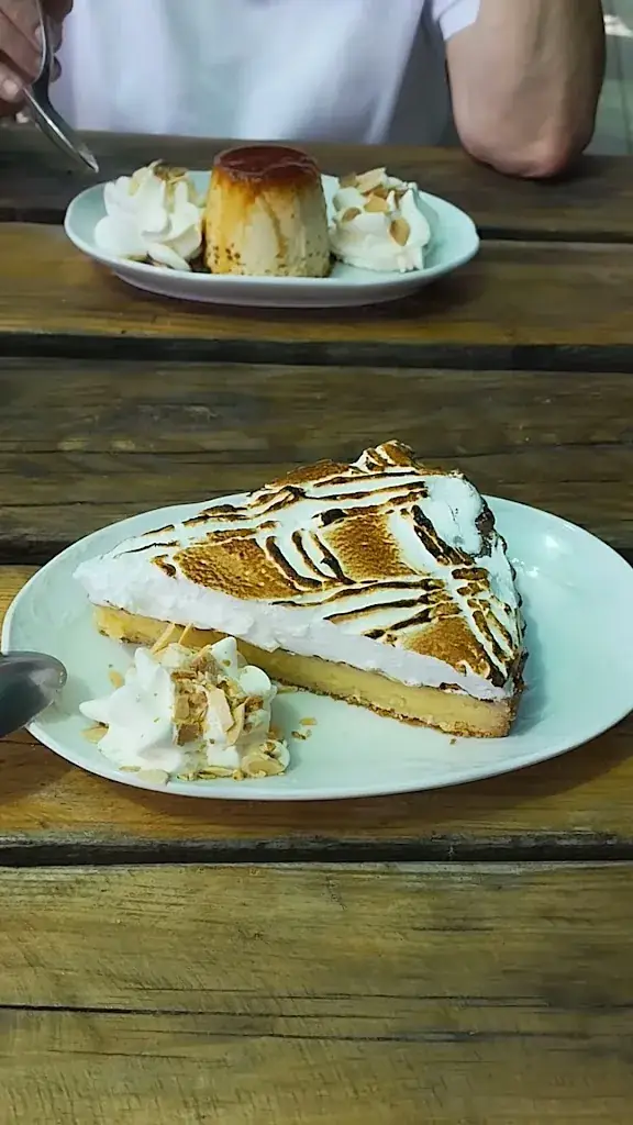 Chez Antoine_Angles_slider_image_2