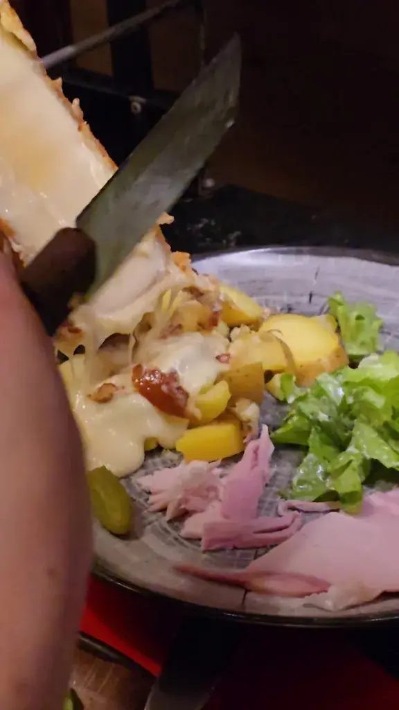 La Table à Raclette_Saint-Julien-en-Genevois_slider_image_2