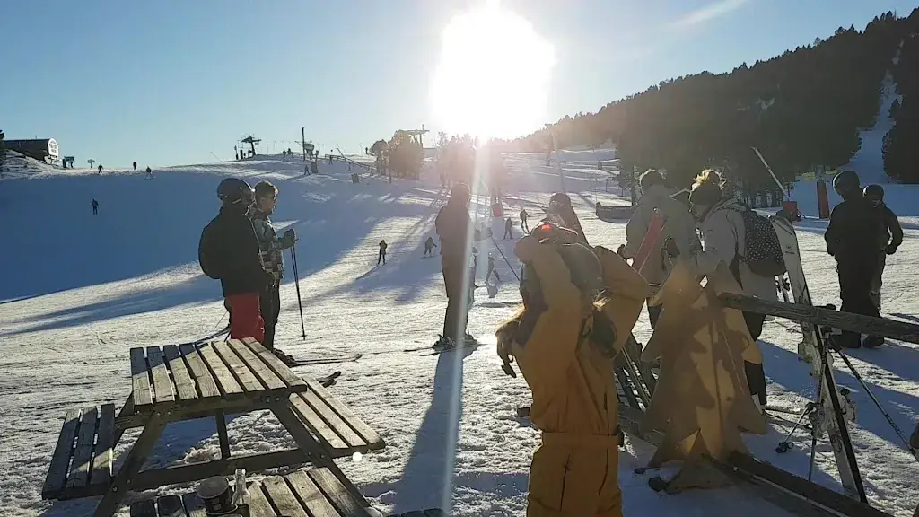 Le Chalet Rest’O_Angles_slider_image_2