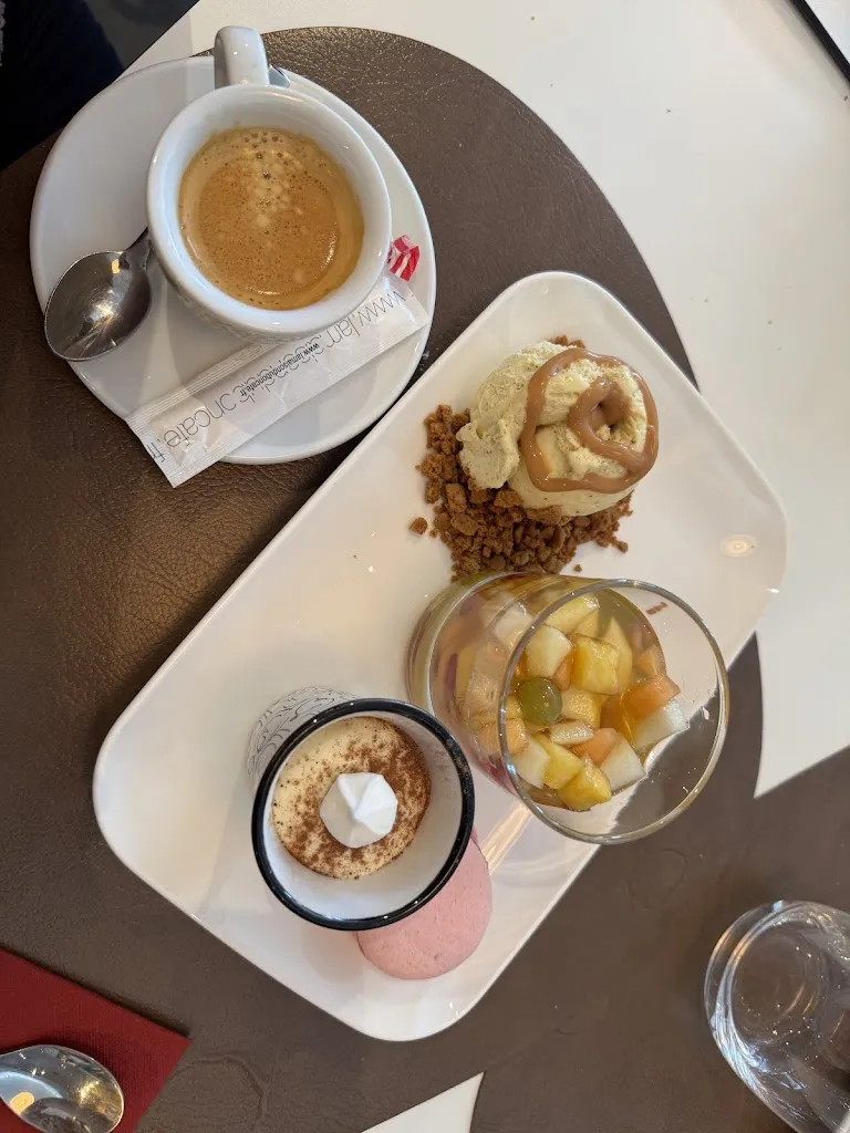 蘇湘雯北醫_Vin Chez Moi_Angles_review