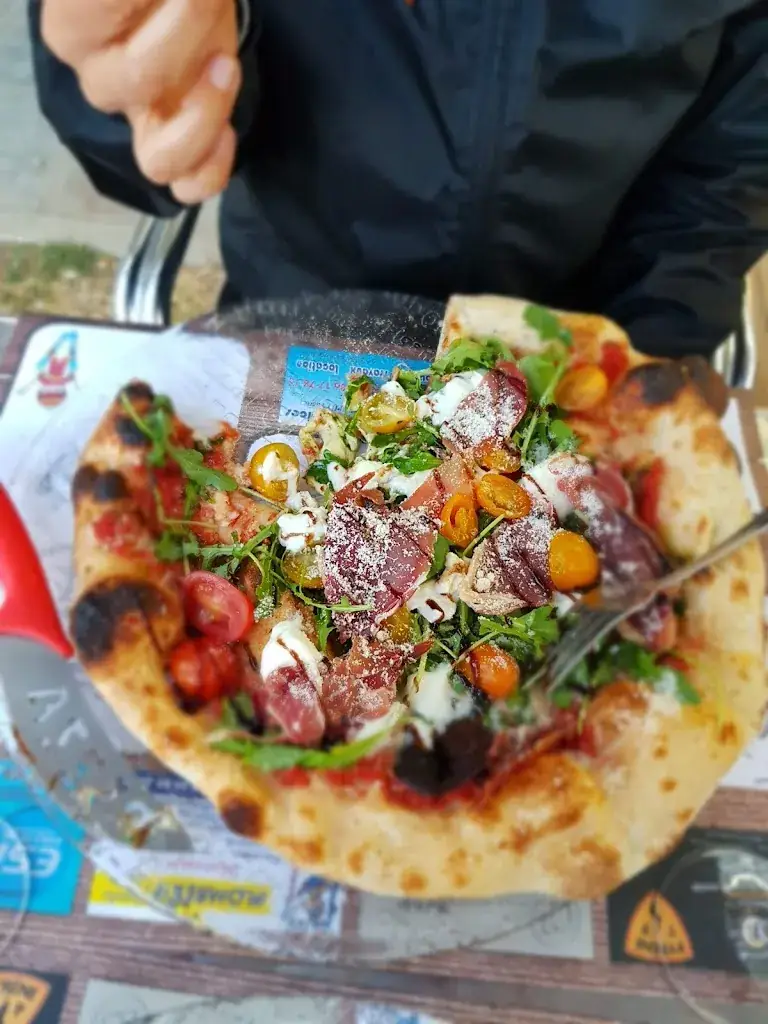 Menu_Pizza Concept_Angles_immagine_8