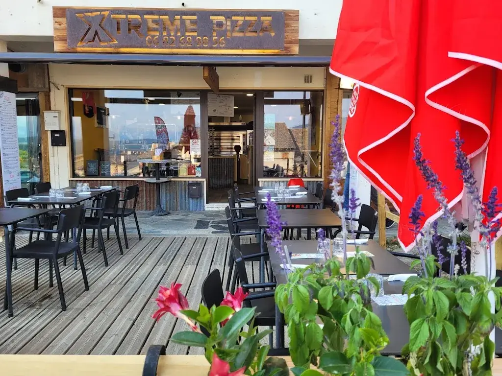 Xtreme Pizza restaurant in Angles