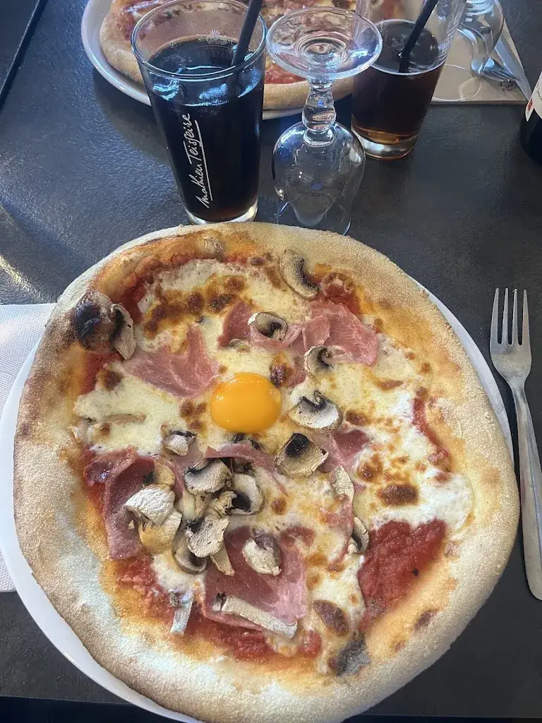 Romain_Restaurant Pizzéria Au Marché_Angles_review