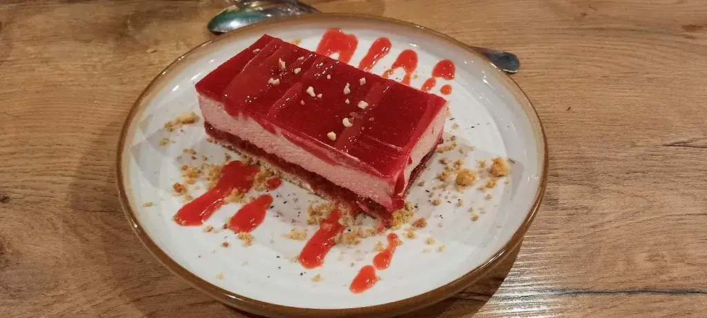 Restaurant Maison Germains_Massieux_slider_image_3