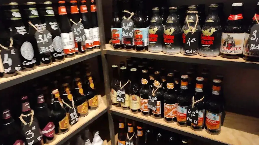 Andrea De Pietro_L’Angle des Bières_Angles_review