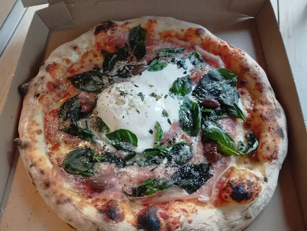 M Moi_PIZZA QUATTRO_Llupia_review