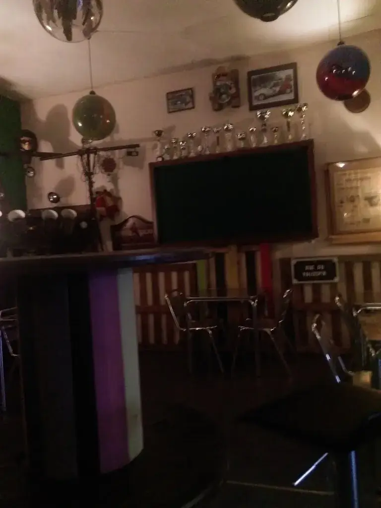 Pub Catalan Chez ITO_Llupia_slider_image_2