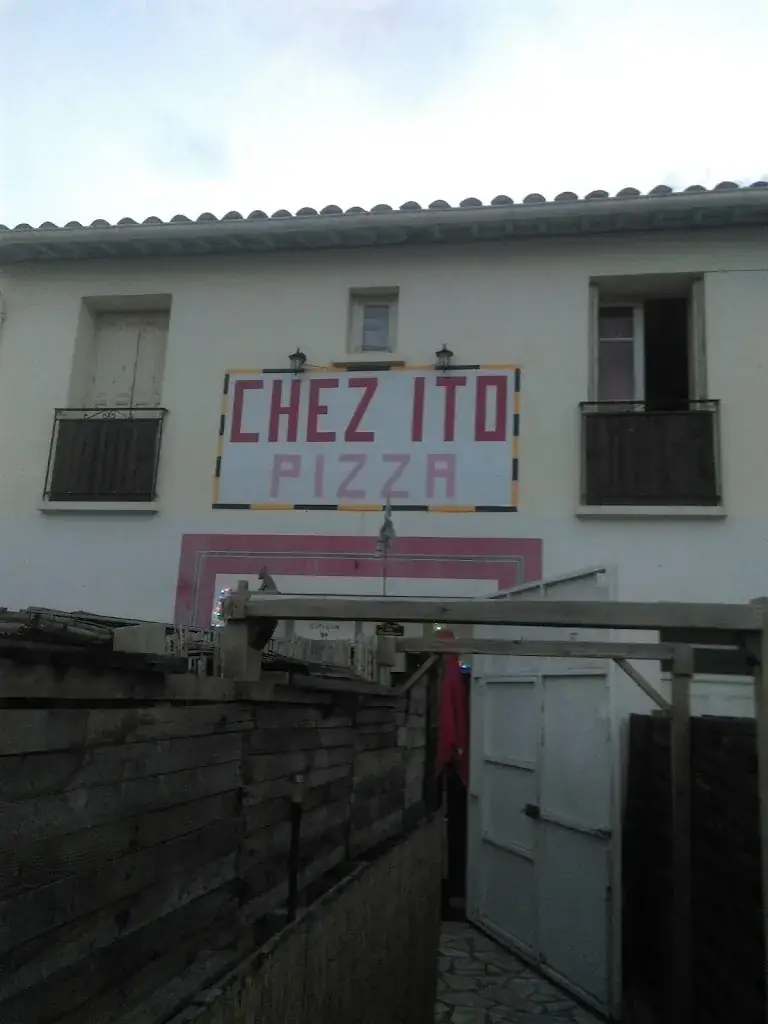 Pub Catalan Chez ITO_Llupia_slider_image_3